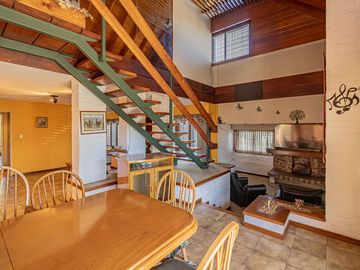 CASA EN VENTA HURLINGHAM - APTO CREDITO - PERMUTA