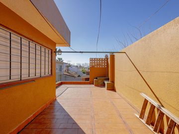 CASA EN VENTA HURLINGHAM - APTO CREDITO - PERMUTA