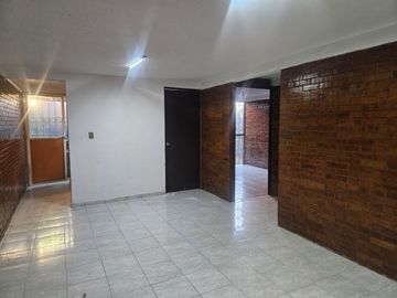 RENTO DEPARTAMENTO PLANTA BAJA EN FRACC. EL CAMPANARIO, ATIZAPÁN DE ZARAGOZA