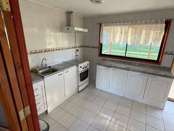 VENTA DE PARCELA CON CASA CAMINO A PINTO