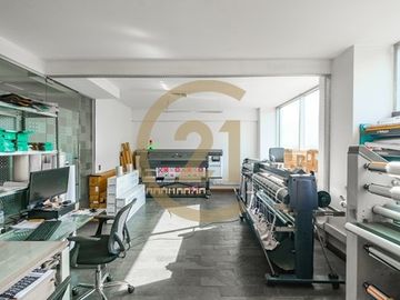 Oficina en venta en Huechuraba
