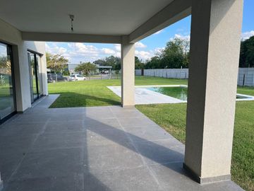 Casa a estrenar en venta en barrio cerrado San Matias - Escobar