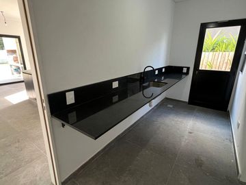 Casa a estrenar en venta en barrio cerrado San Matias - Escobar