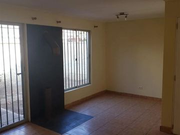 Casa en Venta en Hernan Navarrete con Camino Buin Maipo