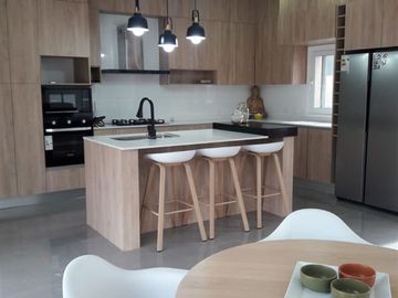 Casa en Venta en Condominio Las Aguilas