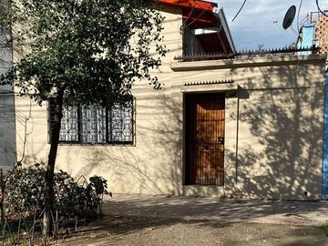 Casa en Venta en Victor Manuel con Placer