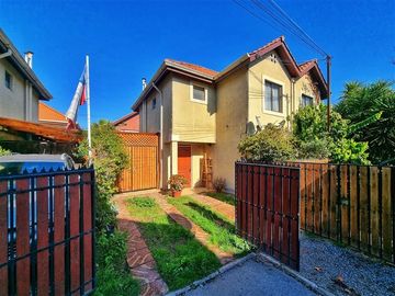 Casa en Venta en Vive cerca de metro Plaza Maipú, Hospittal el Carmen y Ruta 78
