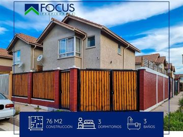 Casa en Venta en A pasos de a cuatro poniente con alfredo silva carvallo