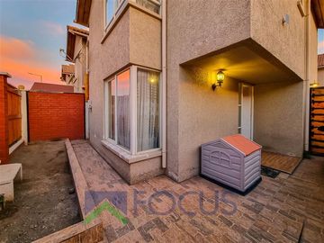 Casa en Venta en A pasos de a cuatro poniente con alfredo silva carvallo