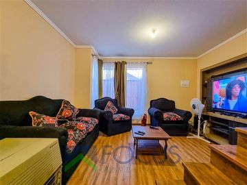 Casa en Venta en A pasos de a cuatro poniente con alfredo silva carvallo