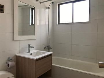 Casa en Venta en Vitacura / La Llavería