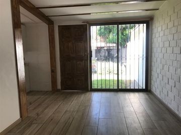 Casa en Venta en Vitacura / La Llavería
