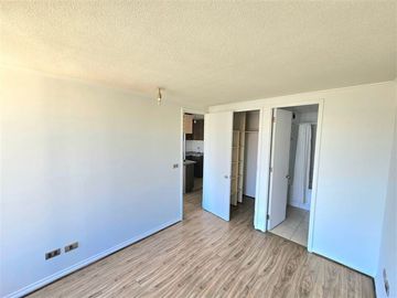 Departamento en Venta en Jose Miguel Carrera con Claudio Gay