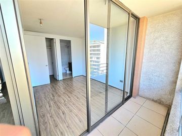 Departamento en Venta en Jose Miguel Carrera con Claudio Gay
