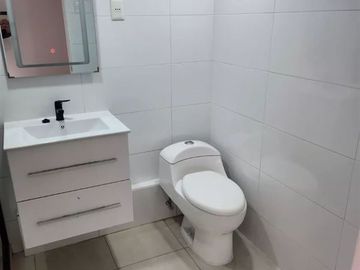 Departamento en Venta en Alonso de Cordova con Vespucio