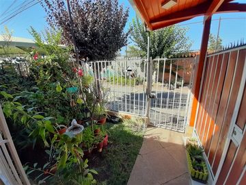 Casa en Venta en Pedro Donoso con Los Pioneros