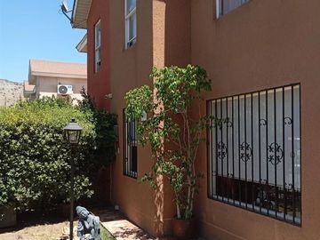 Casa en Venta en Valle Lo Campino