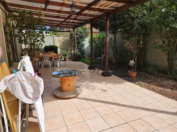 Casa en Venta en Santa Ema con Santa Nelly