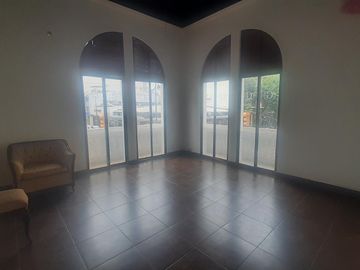 Oficina  en Alquiler en Avenida Boyacá MarF