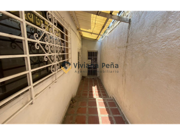 VENDO CASA COMERCIO Y SALUD EN NORTE DE BARRANQUILLA