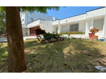 VENDO CASA COMERCIO Y SALUD EN NORTE DE BARRANQUILLA