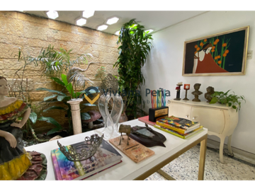 VENDO Casa grande en sector exclusivo de Barranquilla