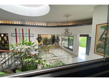 VENDO Casa grande en sector exclusivo de Barranquilla