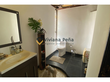 VENDO Casa grande en sector exclusivo de Barranquilla
