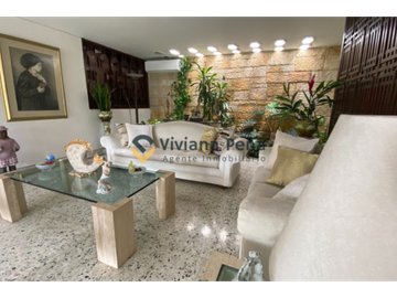 VENDO Casa grande en sector exclusivo de Barranquilla