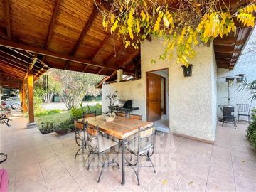 Casa en Venta en Condominio Los Almedros