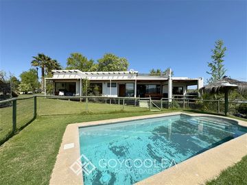 Casa en Venta en Condominio Sector El Alamo