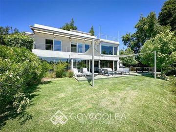 Casa en Venta en Condominio El Alamo