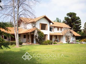 Casa en Venta en Colegio Los Olivos
