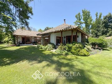 Casa en Venta en Orilla Lago Rapel Estero Alhue