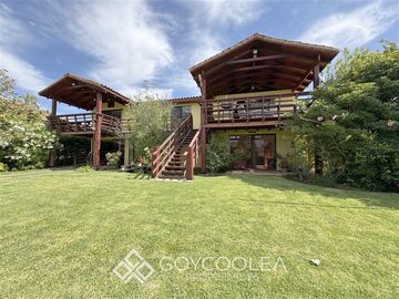 Casa en Venta en Condominio Las Piedras