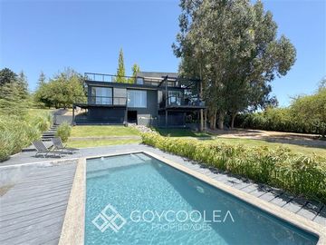 Casa en Venta en Orilla Lago Nautico 2