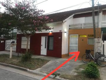 Venta 2 Departamentos en Santa Teresita Buen Estado y Excelente Ubicación
