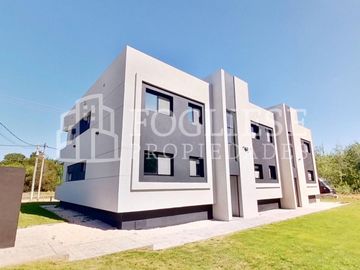 Complejo de Departamentos 6 unidades a Estrenar en Las Gaviotas
