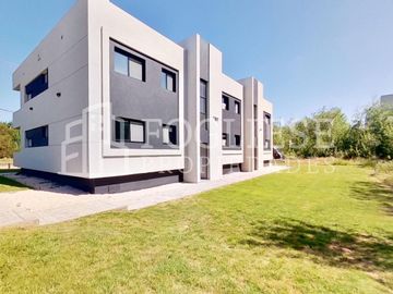 Complejo de Departamentos 6 unidades a Estrenar en Las Gaviotas