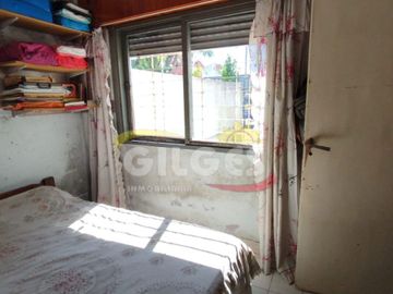 Venta PH Tipo Casa 3 Amb.  en Ramos Mejia  Pta. Baja Fte. C/Patio y Coch. Desc.