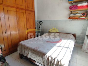 Venta PH Tipo Casa 3 Amb.  en Ramos Mejia  Pta. Baja Fte. C/Patio y Coch. Desc.