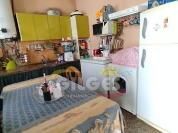 Venta PH Tipo Casa 3 Amb.  en Ramos Mejia  Pta. Baja Fte. C/Patio y Coch. Desc.