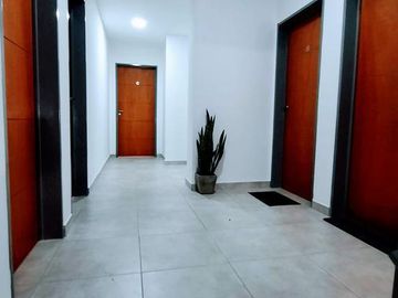 Alquiler, Departamento 2 ambientes con cochera y terraza- Ituzaingó Sur -