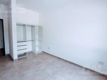 Alquiler, Departamento 2 ambientes con cochera y terraza- Ituzaingó Sur -