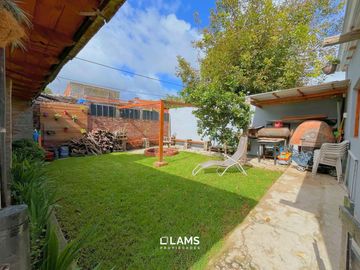 Casa en Venta - 4 ambientes - Barrio El Martillo