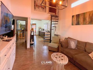 Casa en Venta - 4 ambientes - Barrio El Martillo