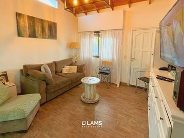 Casa en Venta - 4 ambientes - Barrio El Martillo