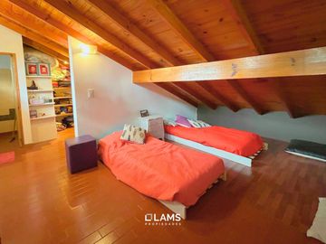 Casa en Venta - 4 ambientes - Barrio El Martillo