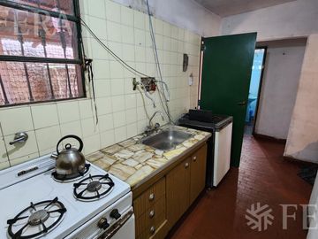 Venta casa de 3 ambientes con jardín en  Ezpeleta