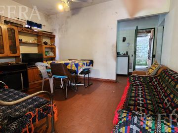 Venta casa de 3 ambientes con jardín en  Ezpeleta